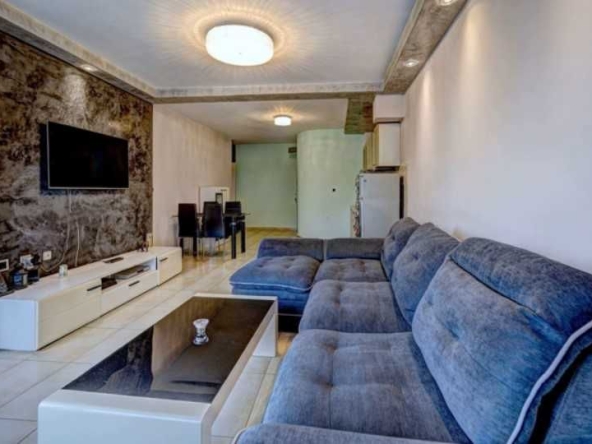 Дава се под наем Двустаен апартамент в София, Манастирски ливади - 80 кв.м за 697.17 € - Снимка #1