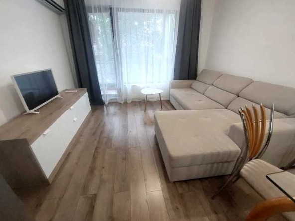 Дава се под наем Двустаен апартамент в Пловдив, Център - 65 кв.м за 550 € - Снимка #1