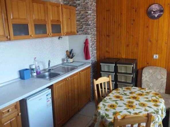 Дава се под наем Двустаен апартамент в Бургас, Меден рудник - зона А - 65 кв.м за 500 € - Снимка #1