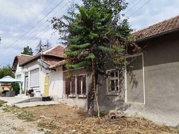 Къща в с. Пелишат, Област Плевен - 81 кв.м за 224 €/кв.м - Снимка #1