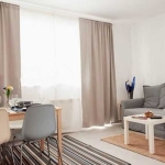 Дава се под наем Двустаен апартамент в София, Лозенец - 70 кв.м за 355 € - Снимка #1