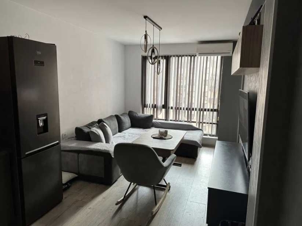 Дава се под наем Тристаен апартамент в Пловдив, Кючук Париж - 90 кв.м за 500 € - Снимка #1