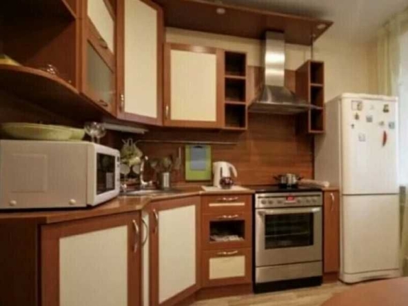 Дава се под наем Едностаен апартамент в Пловдив, Изгрев - 40 кв.м за 158.1 € - Снимка #1