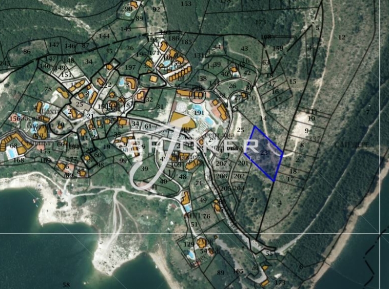 Парцел в с. Главатарци, Област Кърджали - 4197 кв.м за 53 €/кв.м - Снимка #1