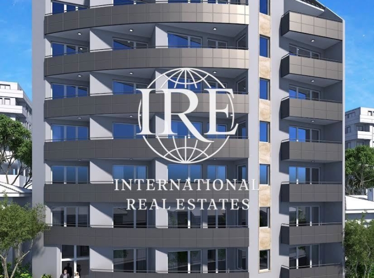 Тристаен апартамент в Варна, Център - 90 кв.м за 2289 €/кв.м - Снимка #1