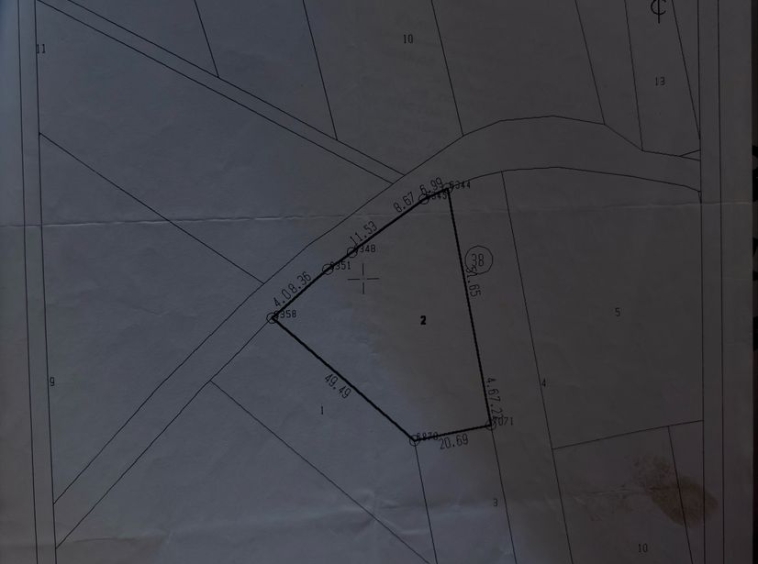 Парцел в с. Режанци, Област Перник - 2 кв.м за 13500 €/кв.м - Снимка #1