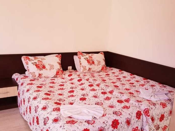 Дава се под наем Двустаен апартамент в Бургас, Лазур - 55 кв.м за 229.5 € - Снимка #1