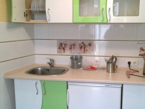 Дава се под наем Едностаен апартамент в Пловдив, Младежки Хълм - 45 кв.м за 188.7 € - Снимка #1