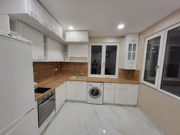 Дава се под наем Етаж от къща в София, Княжево - 40 кв.м за 399 € - Снимка #1