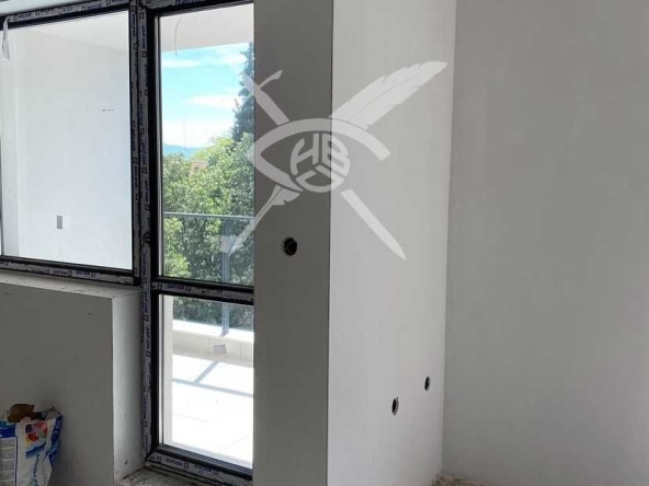 Тристаен апартамент в Пловдив, Каменица 2 - 120 кв.м за 1334 €/кв.м - Снимка #1
