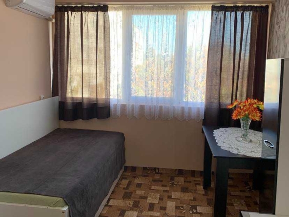 Дава се под наем Едностаен апартамент в Варна, Аспарухово - 20 кв.м за 204 € - Снимка #1