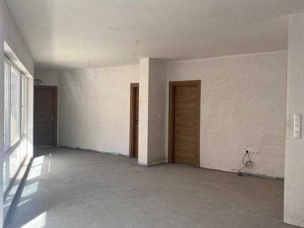 Тристаен апартамент в Пловдив, Кючук Париж - 126 кв.м за 995 €/кв.м - Снимка #1