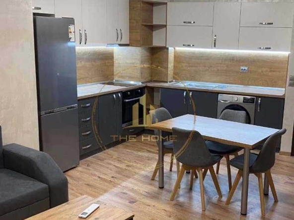 Дава се под наем Тристаен апартамент в Варна, Левски - 80 кв.м за 625 € - Снимка #1