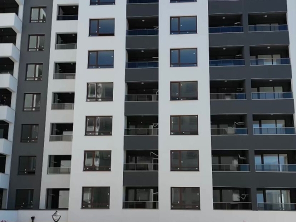 Двустаен апартамент в Плевен, Идеален център - 66 кв.м за 1523 €/кв.м - Снимка #1