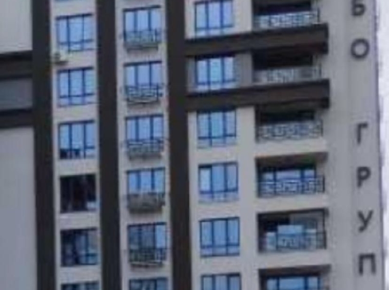 Дава се под наем Двустаен апартамент в София, Люлин 10 - 75 кв.м за 561 € - Снимка #1