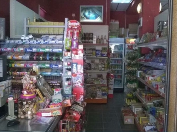 Дава се под наем Магазин в Китен - 60 кв.м за 5100 € - Снимка #1