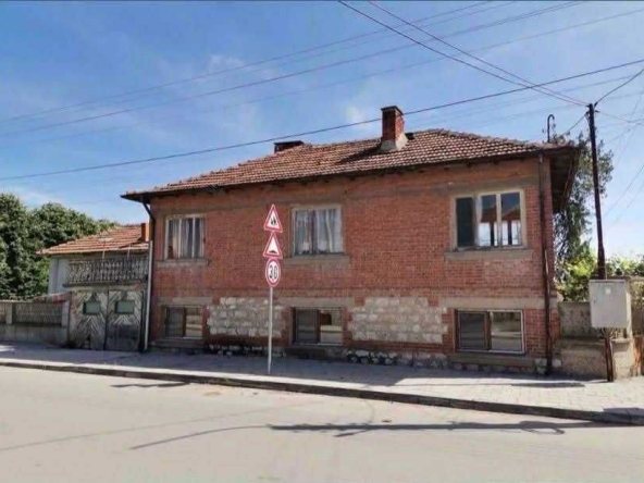 Къща в с. Милево, Област Пловдив - 200 кв.м за 217 €/кв.м - Снимка #1