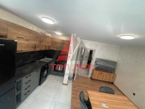 Дава се под наем Двустаен апартамент в Варна, Център - 60 кв.м за 484.5 € - Снимка #1