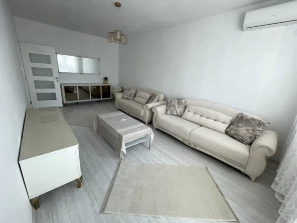 Дава се под наем Тристаен апартамент в Пловдив, Център - 120 кв.м за 500 € - Снимка #1