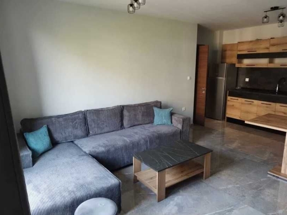 Дава се под наем Двустаен апартамент в Пловдив, Център - 65 кв.м за 450 € - Снимка #1