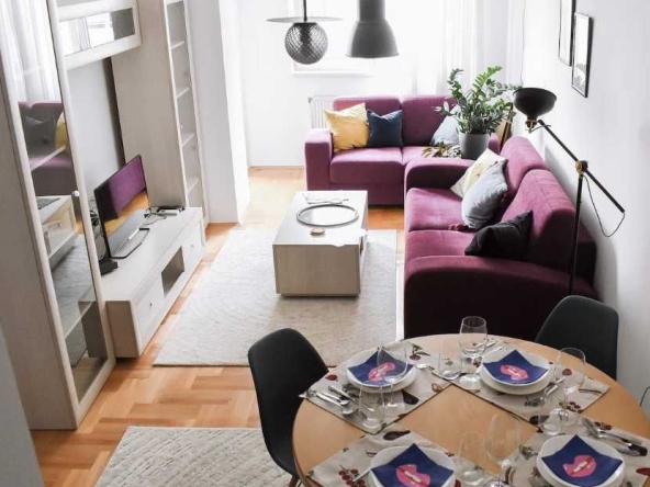 Дава се под наем Двустаен апартамент в Пловдив, Изгрев - 57 кв.м за 173.4 € - Снимка #1