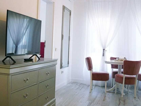 Дава се под наем Двустаен апартамент в Пловдив, Кършияка - 65 кв.м за 248.88 € - Снимка #1