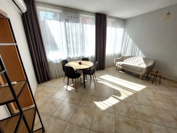 Дава се под наем Двустаен апартамент в Пловдив, Тракия - 50 кв.м за 325 € - Снимка #1