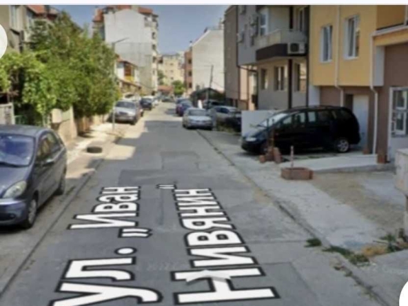 Дава се под наем Гараж / Паркомясто в Варна, Трошево - 20 кв.м за 153 € - Снимка #1