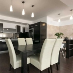 Дава се под наем Тристаен апартамент в Пловдив, Център - 82 кв.м за 397.8 € - Снимка #1