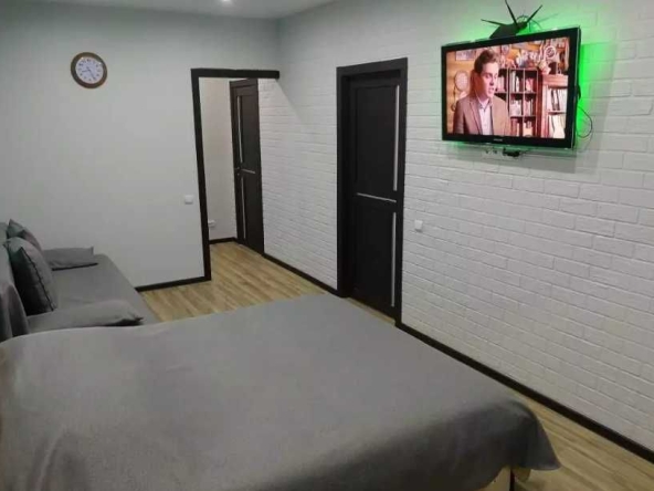 Дава се под наем Двустаен апартамент в Пловдив, Кючук Париж - 79 кв.м за 265.2 € - Снимка #1