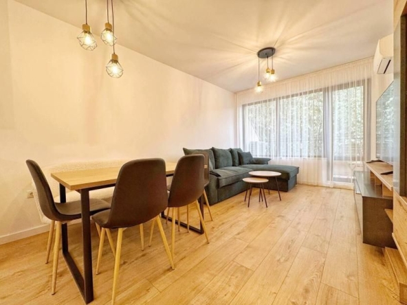 Дава се под наем Двустаен апартамент в Пловдив, Център - 60 кв.м за 750 € - Снимка #1