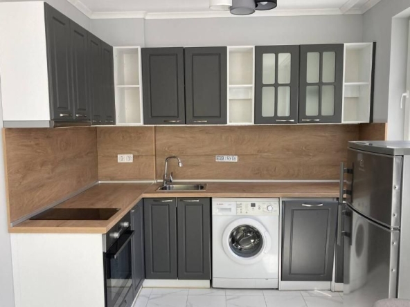 Дава се под наем Двустаен апартамент в Пловдив, Център - 65 кв.м за 475 € - Снимка #1