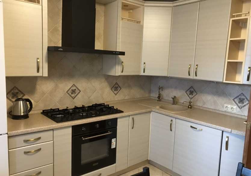 Дава се под наем  в Пловдив, Сточна гара - 20 кв.м за 89.76 € - Снимка #1