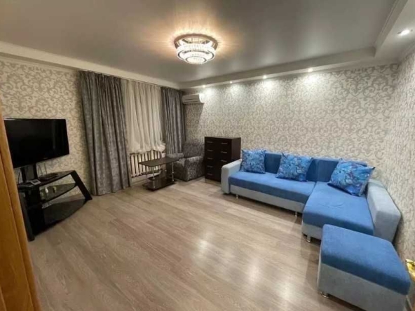Дава се под наем Двустаен апартамент в Пловдив, Гагарин - 60 кв.м за 265.2 € - Снимка #1