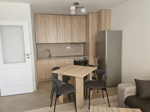 Дава се под наем Двустаен апартамент в Пловдив, Южен - 62 кв.м за 415 € - Снимка #1