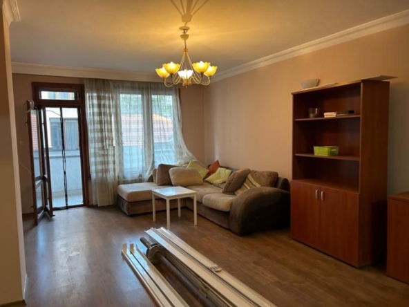 Дава се под наем Тристаен апартамент в София, Център - 110 кв.м за 500 € - Снимка #1