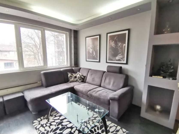 Дава се под наем Двустаен апартамент в София, Зона Б-18 - 77 кв.м за 612 € - Снимка #1