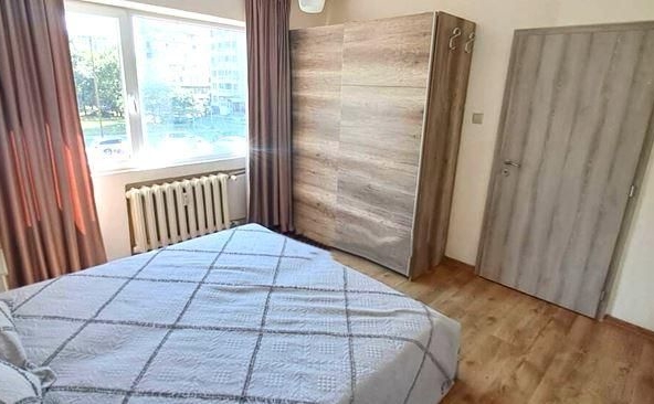 Дава се под наем Двустаен апартамент в Бургас, Славейков - 65 кв.м за 510 € - Снимка #1