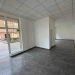 Дава се под наем Магазин в Пловдив, Христо Смирненски - 48 кв.м за 400 € - Снимка #1