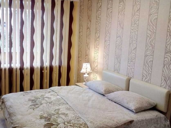 Дава се под наем Тристаен апартамент в Пловдив, Каменица 1 - 90 кв.м за 229.5 € - Снимка #1