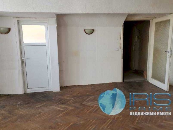 Двустаен апартамент в Шумен, Добруджански - 62 кв.м за 1358 €/кв.м - Снимка #1
