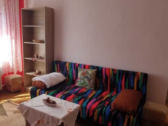 Дава се под наем Двустаен апартамент в Пловдив, Гагарин - 65 кв.м за 219.3 € - Снимка #1