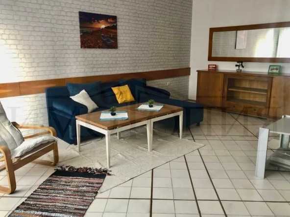 Дава се под наем Тристаен апартамент в София, Център - 140 кв.м за 714 € - Снимка #1