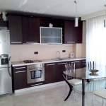 Дава се под наем Тристаен апартамент в Пловдив, Кършияка - 80 кв.м за 450 € - Снимка #1