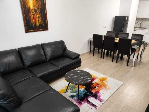 Дава се под наем Тристаен апартамент в София, Център - 96 кв.м за 946.56 € - Снимка #1