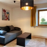 Дава се под наем Тристаен апартамент в Пловдив, Прослав - 94 кв.м за 418.2 € - Снимка #1