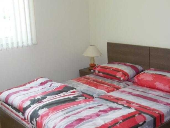 Дава се под наем Тристаен апартамент в Варна, Морска градина - 75 кв.м за 433.5 € - Снимка #1