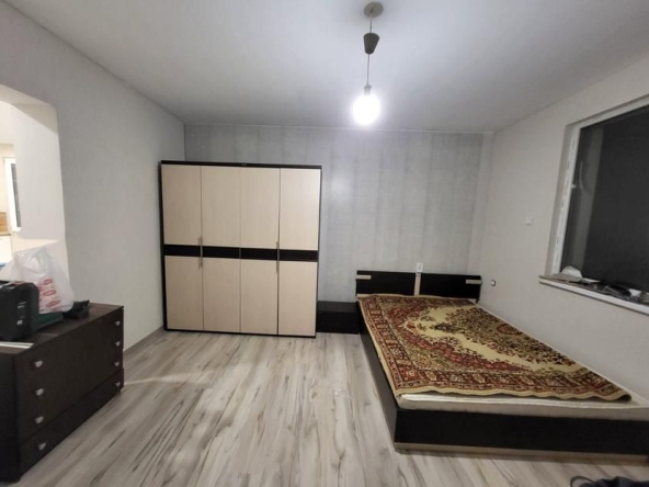 Дава се под наем Етаж от къща в София, Княжево - 40 кв.м за 409 € - Снимка #1