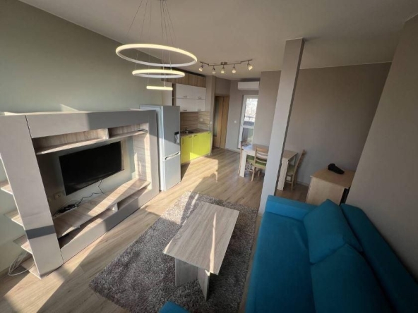 Дава се под наем Двустаен апартамент в Варна, Цветен квартал - 45 кв.м за 488.58 € - Снимка #1