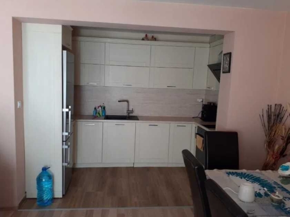Тристаен апартамент в Пловдив, Остромила - 127 кв.м за 1221 €/кв.м - Снимка #1